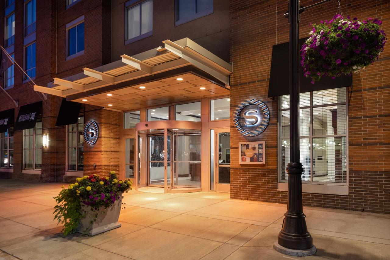 Sheraton Duluth Hotel Exterior photo